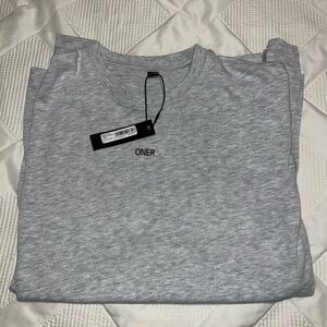 CLASSIC ONER GRAPHIC LONGLINE T-SHIRT | LIGHT GREY MARL